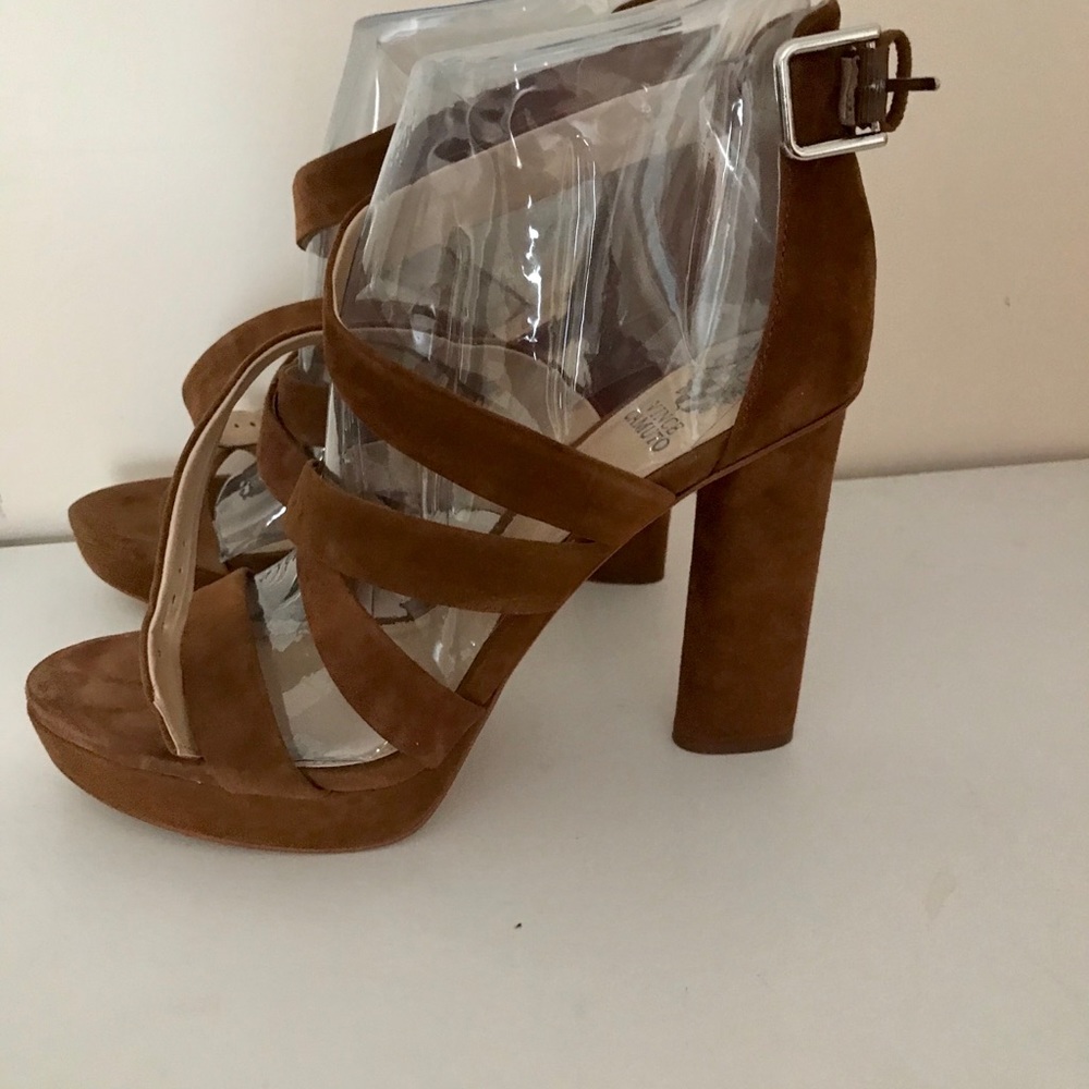 Vince Camuto Sandal. Brand new and never used.